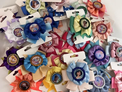 Juego de 4 clips de cocodrilo hechos a mano para niñas Disney Princess Foto 1 de 4