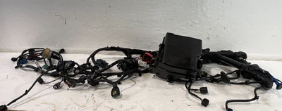 21-23 HYUNDAI SANTA FE FWD ENGINE BAY ROOM WIRE HARNESS W/ FUSE BOX 2.5L #104029 - Image 1 of 4