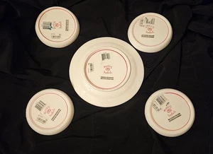 Juego de 5 Platos de Navidad MOLLY HATCH Rojo/Blanco Brillo 1 LG/4 SM NUEVO/ETIQUETAS - Imagen 1 de 1