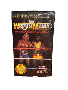 WWF WrestleMania 1 VHS Hulk Hogan Mr. T Coliseum Video Clamshell 1985 - Foto 1 di 22