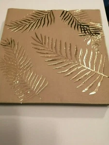 PAPIERHANDTÜCHER BLATT DESIGN GOLD 2D. PAPIERSERVIETTE BLÄTTER GOLDGOLD - Bild 1 von 1