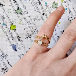 Two Vintage 90s Adjustable Gold Juniors Rings - Picture 1 of 2
