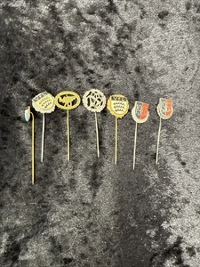 C970 Konvolut historische Anstecknadeln VfL Verein Jahrgangsnadeln - Bild 1 von 10