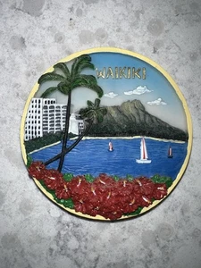 Vintage Souvenir Waikiki Refrigerator Magnet. (G) - Picture 1 of 2