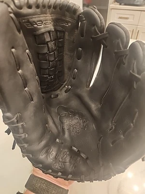 Rawlings Gold  Glove 12.5” Right Hand Throw  GGE125B - Image 1 of 4