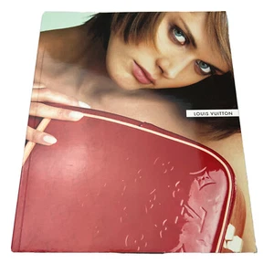 Vintage LOUIS VUITTON Catalog Spring/Summer 2001 Designer Fashion - Foto 1 di 9