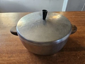 Wear- Ever Vintage Stock Pot with Lid 5 Quart, #38975, Heavy Aluminum - Picture 1 of 9