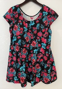 Womens D & Co Beach Black Floral Swimsuit Size 24 W Cap Sleeves One Piece - Picture 1 of 9