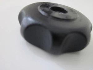 Herman Miller Aeron brazo de rueda de pulgar ajustable yugo herrajes silla de oficina clásica - Imagen 1 de 9