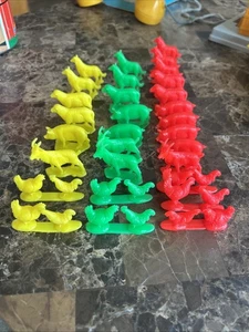 1970s Vintage Yellow Green & Red Plastic Farm Animals Lot Of 30 - Picture 1 of 4