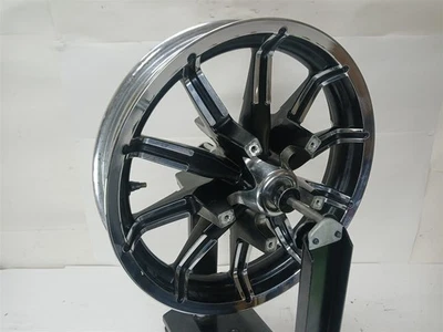 Impulsor de rueda delantera Harley-Davidson Electra Glide 2014 17x3  Foto 1 de 4