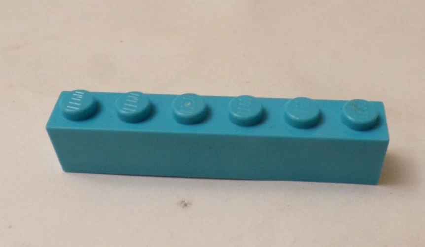 Lego x1 Sky Blue 1x6 Brick, 3009 (028-12) - Image 1 of 1