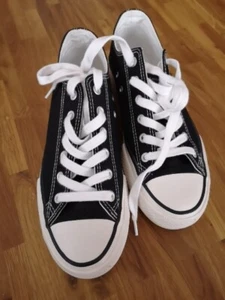 1x Getragen! Sneaker Gr. 39 Schwarz Weiß Segelschuhe aus Stoff Chucks-Like - Bild 1 von 11