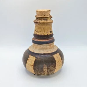 1970s studio pottery stoneware pitcher by Gayle Persis signed - Picture 1 of 10