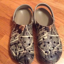 mens crocs size 16