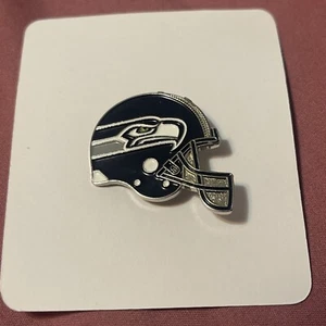 Seattle Seahawks Helmet Pin NFL - Picture 1 of 2