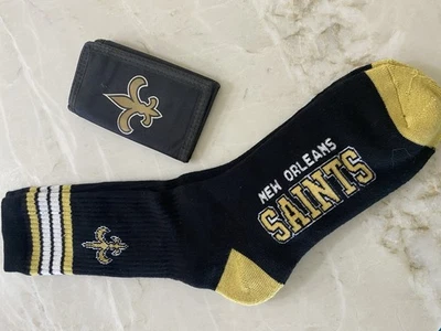 New Orleans Saints calcetines nuevos y billetera ligeramente usada. Calcetines para hombre Foto 1 de 3