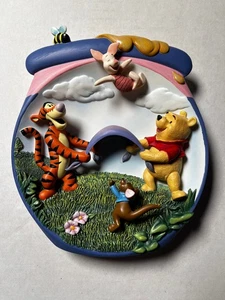 Bradford Exchange “Hip Hip Poohray” Plate 3D Disney Pooh’s Hunnypot Adventures - Picture 1 of 2