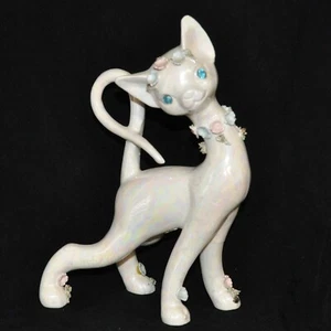 Estatuilla de gato iridiscente blanca de colección ojos joya azul flor cerámica MCM 60 años 60 - Imagen 1 de 12