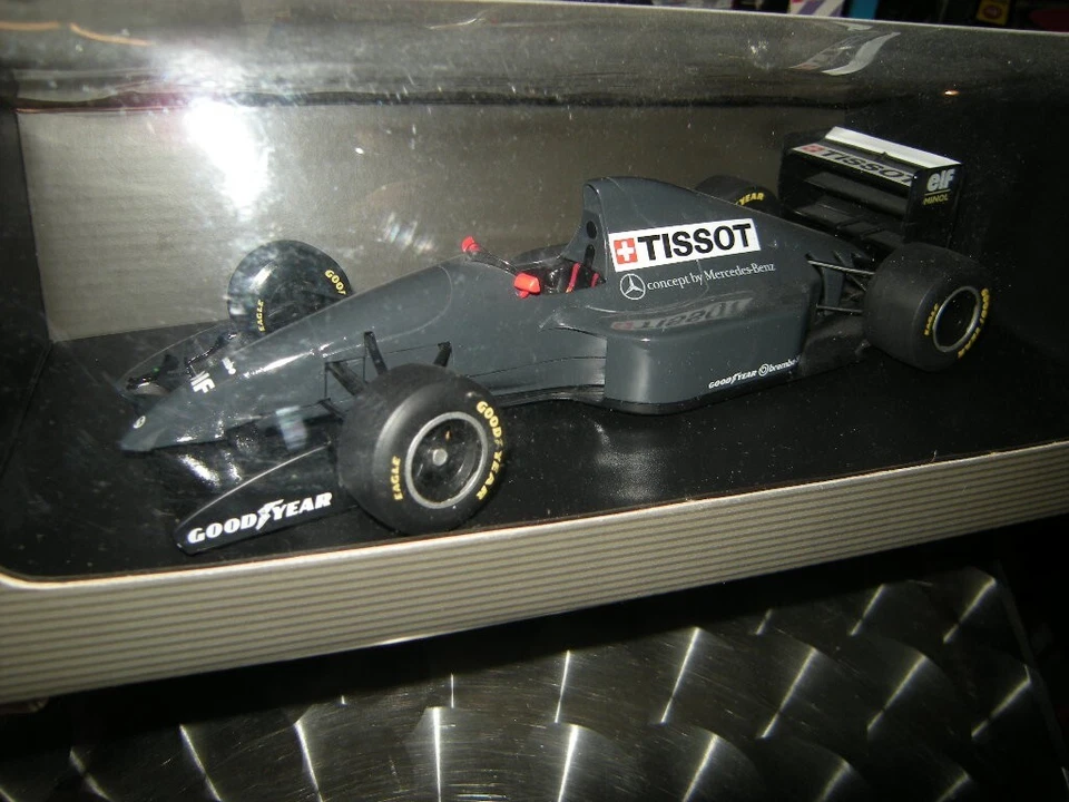 1:18 Minichamps Formula 1 Mercedes-Benz Sauber C13?? DEALER BOX "TISSOT" in original box - Image 1 of 1
