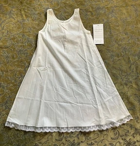 NWT Strasburg Girls White Slip/Dress with Lace Detail Size 5 - Picture 1 of 5