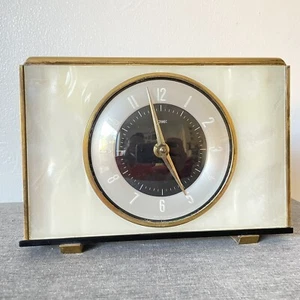 Vintage Metamec Brass & Faux Marble Wind Up Mantel Clock Winds and Work 21x15cm - Picture 1 of 5