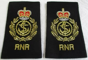 Pair of 1990s:"ROYAL NAVAL RESERVE CHIEF PETTY OFFICER'S RANK SLIDERS" (Navy) - Foto 1 di 5