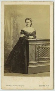 CDV 1864-72 Levitski, Der junge Nachfolger. La Marquise de Lagrange, Sängerin. - Bild 1 von 2