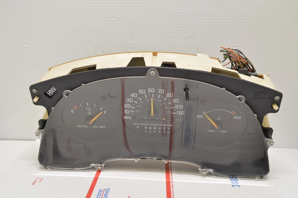 Cuadro de instrumentos velocímetro Chevrolet Lumina 1997 1999 52 k millas T3 011 Foto 1 de 4