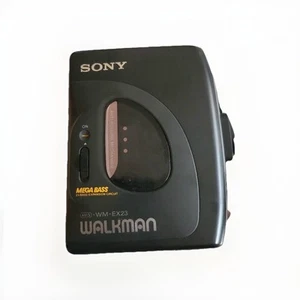 SONY Walkman WM-EX 23.KASSETTEN PLAYER. NEUER RIEMEN. FUNKTIONIERT EINWANDFREI. - Bild 1 von 3