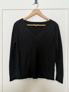 Maglione donna Banana Republic seta cashmere taglia XS nero maglia scollo V preppy - Foto 1 di 10