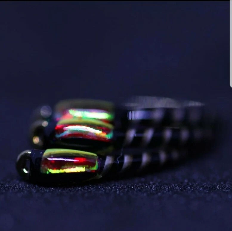 KAMASAN 3x Ampel Holo Back Buzzer Größe 10. Gebunden in Großbritannien