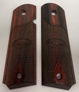Sig Sauer 1911 Govt. Checkered Laser Logo Rosewood Grips Altamont - Picture 1 of 1