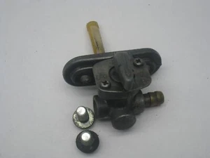 1985-1988 YAMAHA YFM225 YFM 225 FUEL GAS TANK PETCOCK OFF ON SWITCH VALVE - Picture 1 of 3
