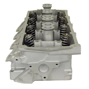CYLINDER HEAD CHRYSLER 5.7 05-08 LEFT - Picture 1 of 5