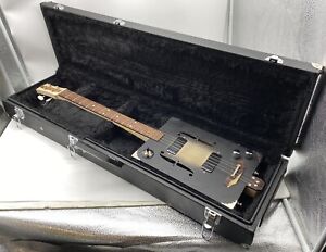 Drummond & Hammett Blackjack Cigar Box Electric Guitar 2x Mini Humbuckers w/Case