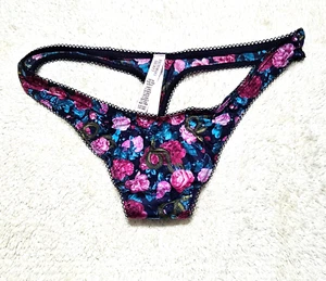 S VICTORIA'S SECRET VS STRETCH SMOOTH SOFT SEXY CHEEKY BIKINI THONG V-STRING S - Picture 1 of 3