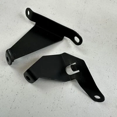 Par de soportes de montaje de moldura de carenado Triumph Street Triple R 675 2009 Foto 1 de 4