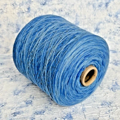 Cashmere/merino 97/3% fio fino em cone 600m/100g (656yrd/3,52oz), por 100g - Imagem 1 de 4