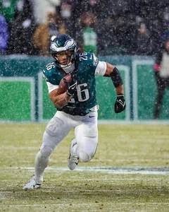 Foto de 8x10 NFL Saquon Barkley 2024 Playoffs Snow Bowl Philadelphia Eagles - Imagen 1 de 1