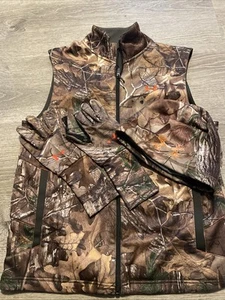 Under Armour Real Tree Hunting Vest (Size Medium), Gloves, And Beanie - Picture 1 of 3