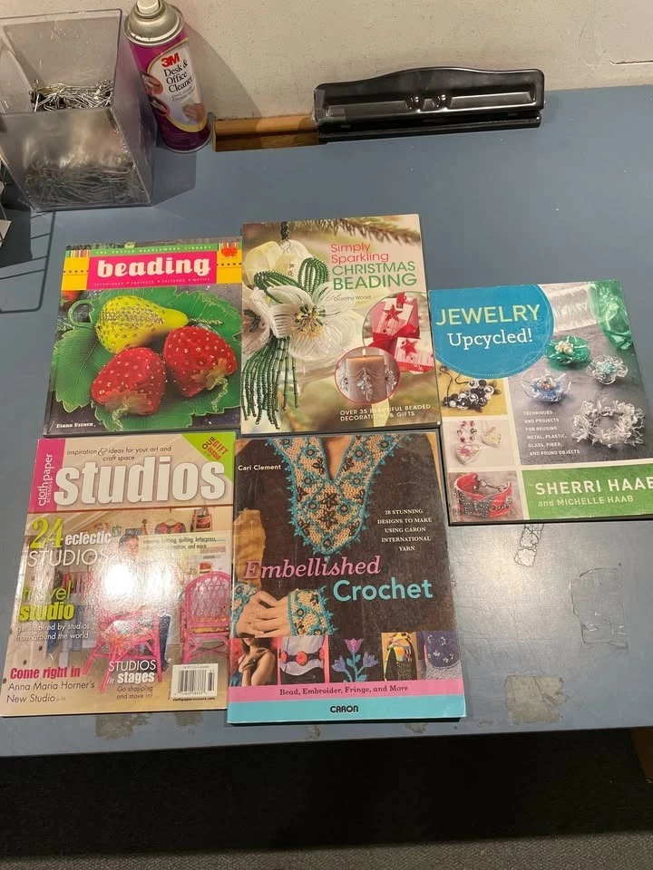 5 revistas de abalorios y manualidades - joyería, upcycling, abalorios de Navidad, ganchillo - G Foto 1 de 1