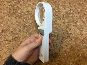 4X Eschenbach beleuchtete Handlupe, beleuchtet, lesen, Sehbehinderung, Schmuck - Bild 1 von 5
