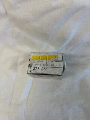 Interruptor de velocidad del ventilador BMW 61311377251 524td, 535i, 528e, 535i, 533i Foto 1 de 4