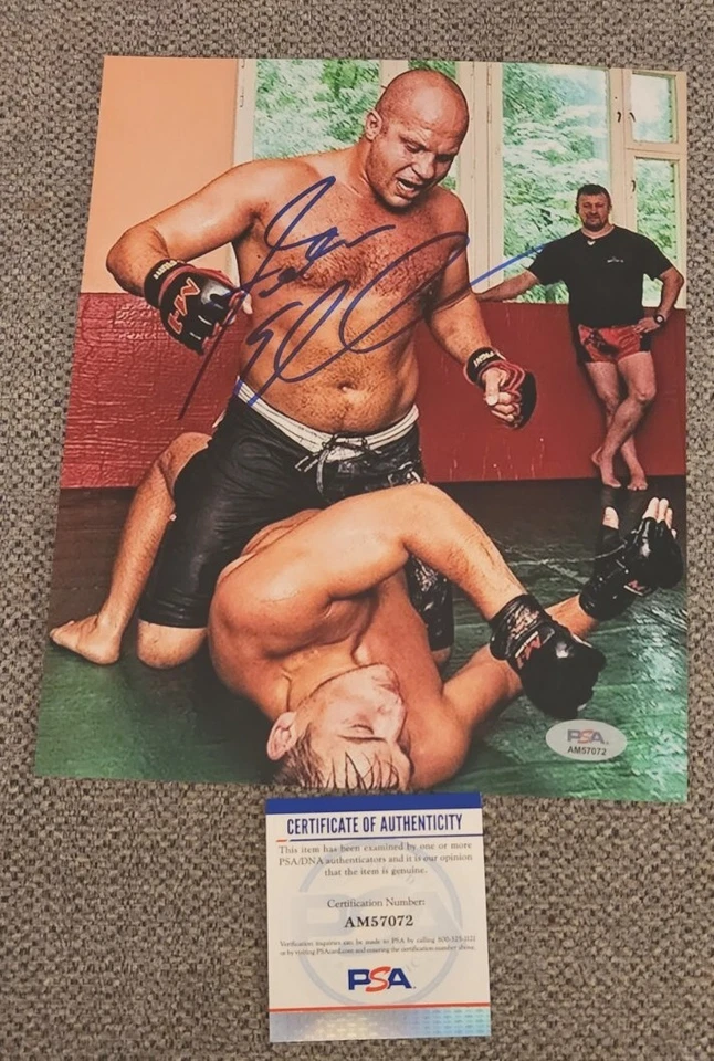FOTO FIRMADA POR FEDOR EMELIANENKO 8X10 CAMPEÓN PSA/ADN AUTENTICADA #AM57072 Foto 1 de 1