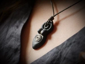 Clay Earth Goddess Pendant Wicca Pagan Witch Witchcraft Gaia - Picture 1 of 9