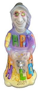 Fenton Geschenkeladen ""Halloween Hattie"" Hexenfigur HP von K. Barley LE 1/20 2024 - Bild 1 von 10