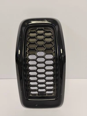 OEM RADIATOR GRILLE INSERT 2014-2018 JEEP CHEROKEE 5RB21TRMAA-4 (ALA) - Imagem 1 de 4