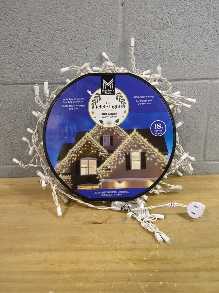 Member's Mark Super Bright Micro Warm White LED Icicle Lights 18' 300 Count