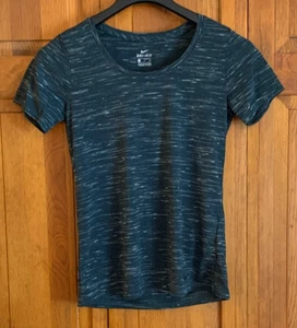 Women's NIKE Short Sleeve T-Shirt Tag Size S DRI-FIT - Picture 1 of 3